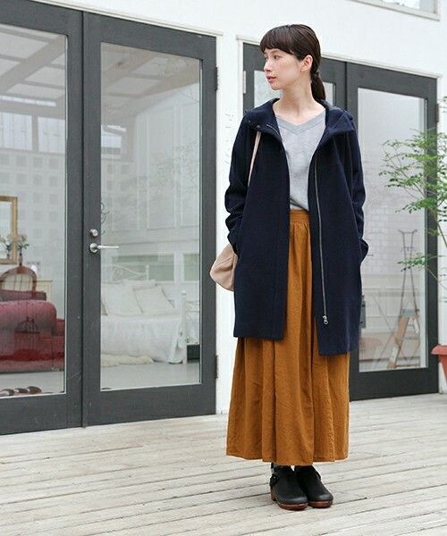 studio CLIP（スタディオクリップ）の「フェイクレザーファー付きサボ（シューズ・ブラック/キャメル・M/L）」の4枚目の写真