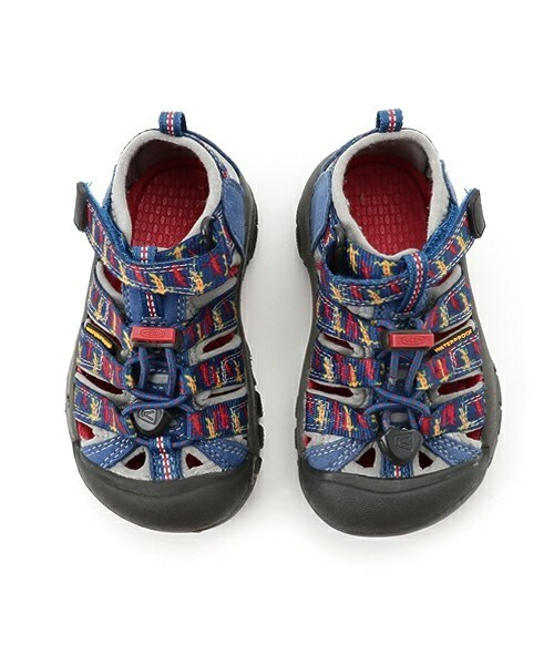 KEEN（キーン）の「キッズ キーン ニューポート アウトドアサンダル KEEN NEWPORT H2 C（サンダル・キッズ・ブラック/ブルー/ライトブルー/ライトピンク・15cm/16cm/17cm）」の11枚目の写真