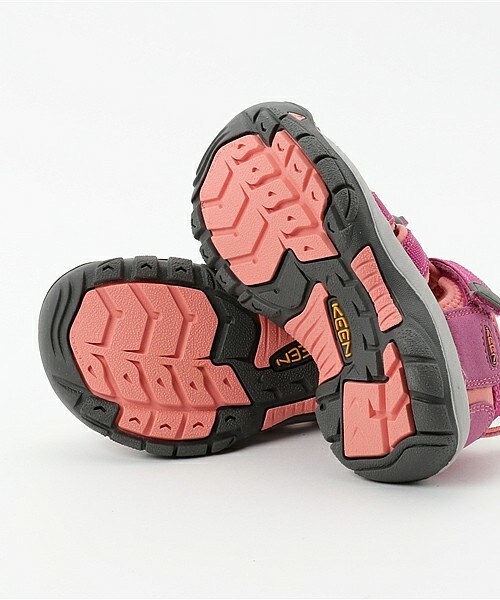 KEEN（キーン）の「キッズ キーン ニューポート アウトドアサンダル KEEN NEWPORT H2 C（サンダル・キッズ・ブラック/ブルー/ライトブルー/ライトピンク・15cm/16cm/17cm）」の12枚目の写真