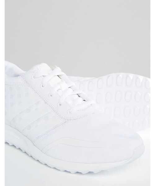 adidas（アディダス）の「Adidas adidas Originals White Los Angeles Sneakers（スニーカー・レディース・White・US 9.5/US 6.5/US 5.5/US 10.5/US 7.5/US 7/US 8/US 9/US 8.5/US 10/US 6）」の2枚目の写真