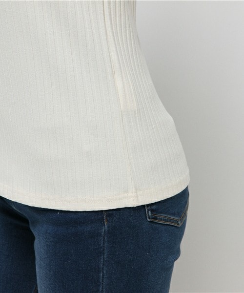 actuel(アクチュエル)の「テレコノースリーブトップス(Tシャツ/カットソー・レディース・オフホワイト/ブラック/カーキ/レンガ・FREE)」の10枚目の写真