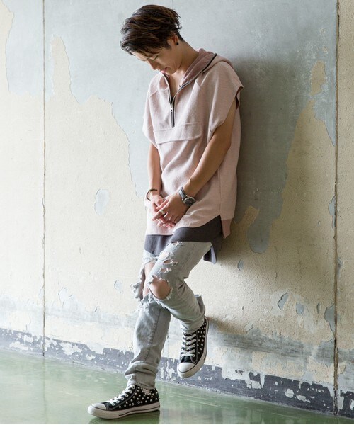 CASPER JOHN AIVER(キャスパージョンアイバー)の「CASPER JOHN AIVER ハーフジップノースリーブプルオーバーパーカー(パーカー・メンズ・グレー/ベージュ/ピンク・FREE)」の18枚目の写真