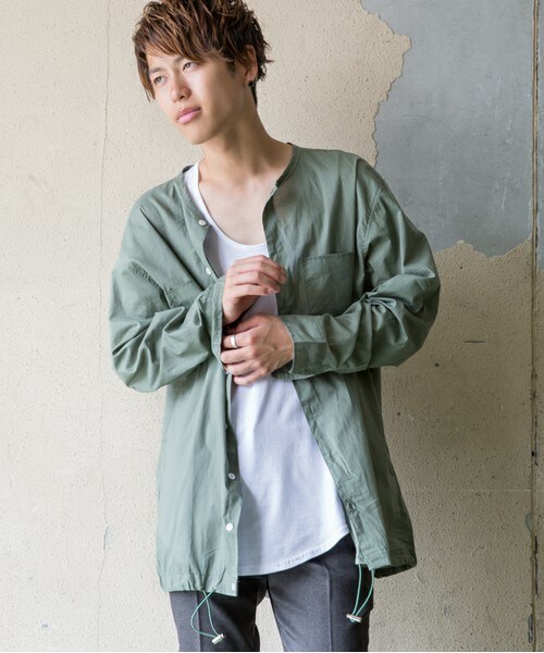 CASPER JOHN AIVER（キャスパージョンアイバー）の「CASPER JOHN AIVER  ノーカラーシャツブルゾン（シャツ/ブラウス・メンズ・ブラック/カーキ・FREE）」の2枚目の写真