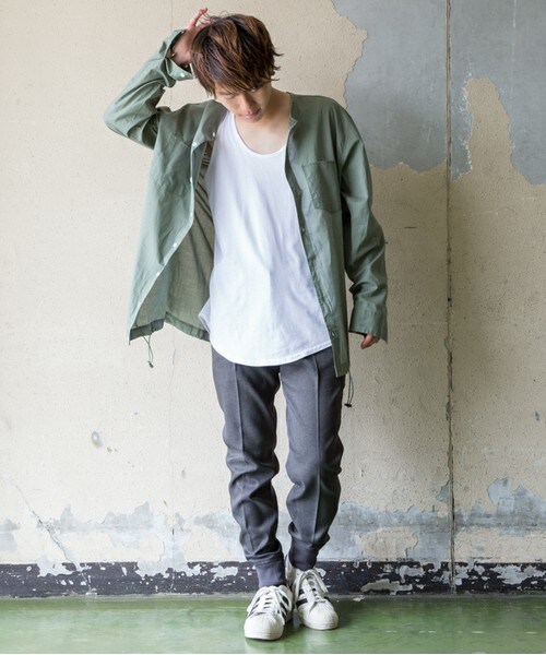 CASPER JOHN AIVER（キャスパージョンアイバー）の「CASPER JOHN AIVER  ノーカラーシャツブルゾン（シャツ/ブラウス・メンズ・ブラック/カーキ・FREE）」の7枚目の写真