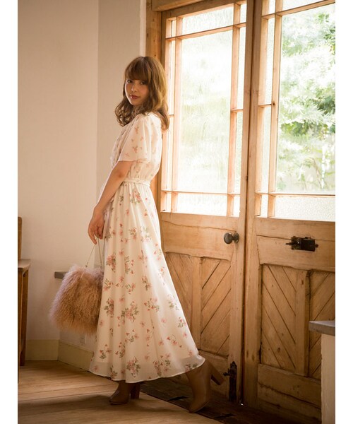 MERCURYDUO（マーキュリーデュオ）の「Simpleスクエアヒールショートブーツ（シューズ・レディース・ブラック/ベージュ・36/38）」の4枚目の写真