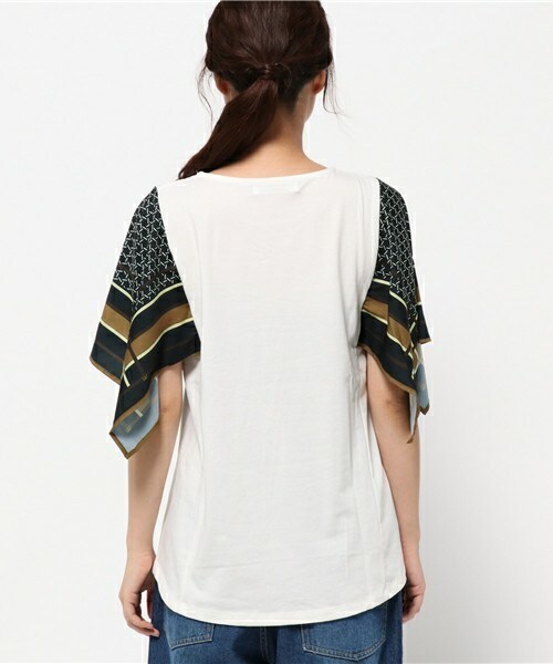 INTERPLANET（インタープラネット）の「スカーフスリーブP/O（Tシャツ/カットソー・レディース・オフホワイト/カーキ/ネイビー・FREE）」の6枚目の写真