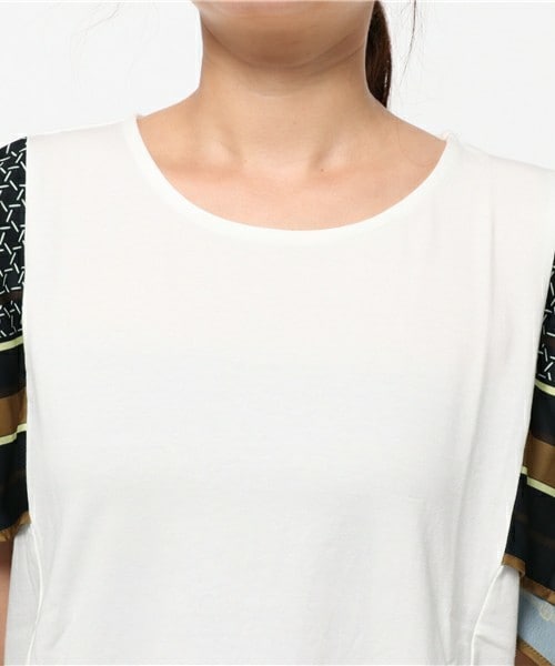 INTERPLANET（インタープラネット）の「スカーフスリーブP/O（Tシャツ/カットソー・レディース・オフホワイト/カーキ/ネイビー・FREE）」の7枚目の写真