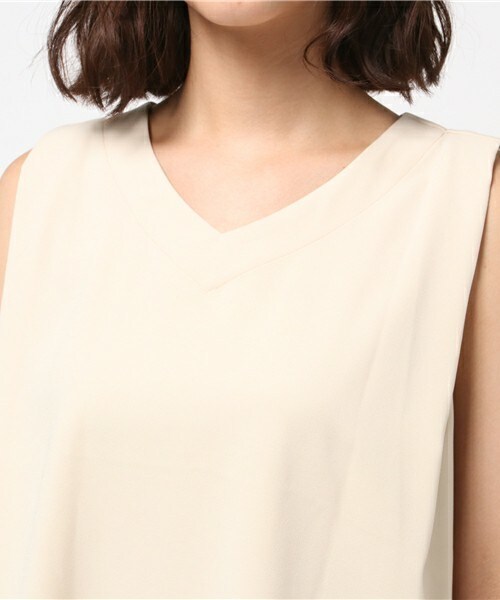 archives（アルシーヴ）の「【店舗限定商品】タックノースリﾌﾞﾗｳｽ（シャツ/ブラウス・レディース・ダークブラウン/モカ/ベージュ・MEDIUM）」の7枚目の写真