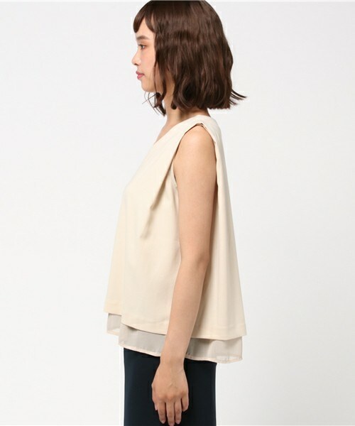 archives（アルシーヴ）の「【店舗限定商品】タックノースリﾌﾞﾗｳｽ（シャツ/ブラウス・レディース・ダークブラウン/モカ/ベージュ・MEDIUM）」の5枚目の写真