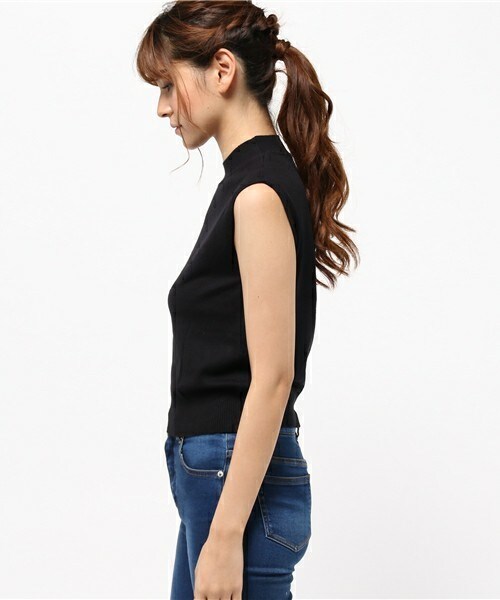 archives（アルシーヴ）の「【店舗限定商品】ハイネックノースリ（ニット/セーター・レディース・ブラック/グレー/モカ/ワイン・MEDIUM）」の6枚目の写真