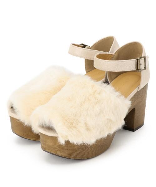 RAY CASSIN（レイカズン）の「ファー付きサボサンダル（シューズ・レディース・ブラック/グレー/クリーム・M/L）」の3枚目の写真