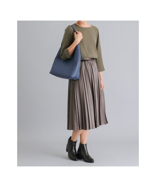 RODE SKO(ロデスコ)の「SARI IC対応シングルショルダー(バッグ・レディース・NAVY/OFF WHITE/BLACK/CAMEL・-)」の8枚目の写真