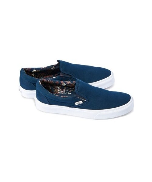 VANS(バンズ)の「Vans 'Classic' Slip-On Sneaker (Unisex) (Nordstrom Exclusive)(スニーカー・レディース・Blue・Regular 10 M/Regular 10.5 M/Regular 11 M/Regular 11.5 M/Regular 12 M/Regular 13 M/Regular 5 M/Regular 5.5 M/Regular 6 M/Regular 6.5 M/Regular 7 M/Regular 7.5 M/Regular 8 M/Regular 8.5 M/Regular 9 M/Regular 9.5 M)」の1枚目の写真