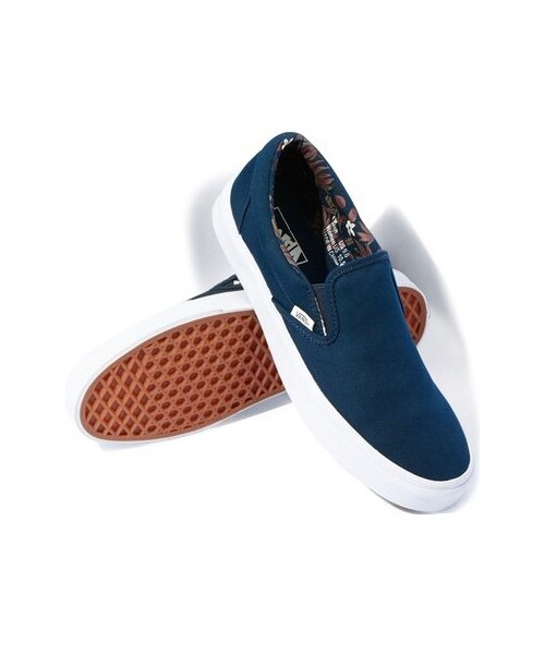 VANS(バンズ)の「Vans 'Classic' Slip-On Sneaker (Unisex) (Nordstrom Exclusive)(スニーカー・レディース・Blue・Regular 10 M/Regular 10.5 M/Regular 11 M/Regular 11.5 M/Regular 12 M/Regular 13 M/Regular 5 M/Regular 5.5 M/Regular 6 M/Regular 6.5 M/Regular 7 M/Regular 7.5 M/Regular 8 M/Regular 8.5 M/Regular 9 M/Regular 9.5 M)」の5枚目の写真