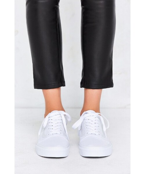 VANS(バンズ)の「Vans Classic Old Skool Sneaker(スニーカー・レディース・White・W 10/M 8.5/W 6/M 4.5/W 7.5/M 6/W 7/M 5.5/W 8.5/M 7/W 8/M 6.5/W 9/M 7.5)」の7枚目の写真