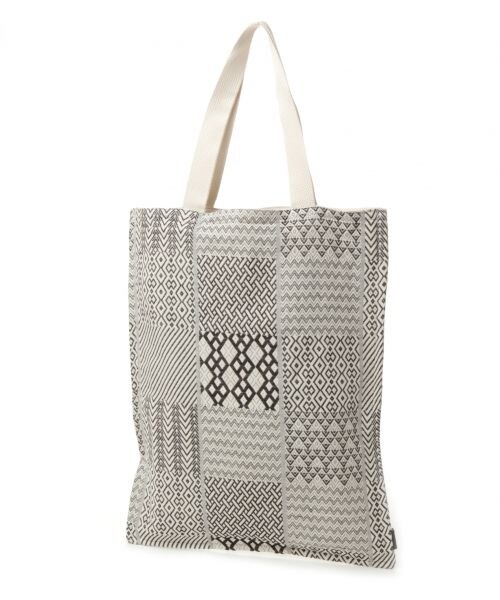 niko and...（ニコアンド）の「オリジナル ジャカードバッグ（バッグ・ブラック/レッド/グリーン/ブルー・F）」の6枚目の写真