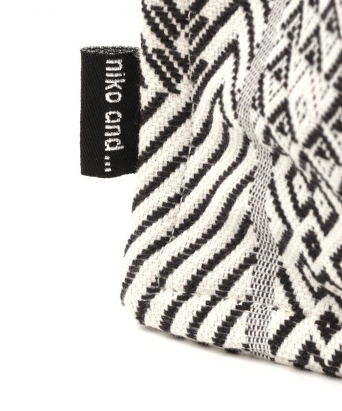 niko and...（ニコアンド）の「オリジナル ジャカードバッグ（バッグ・ブラック/レッド/グリーン/ブルー・F）」の10枚目の写真