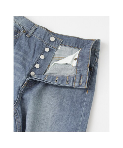 KBF（ケイビーエフ）の「illi ボーイズストレートデニム（パンツ・レディース・BLUE/ONE WASH・36/38）」の11枚目の写真