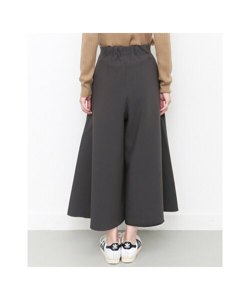 KBF（ケイビーエフ）の「KBF+ 裾フレアパンツ（パンツ・レディース・CHARCOAL/L.BROWN/BEIGE・one）」の12枚目の写真