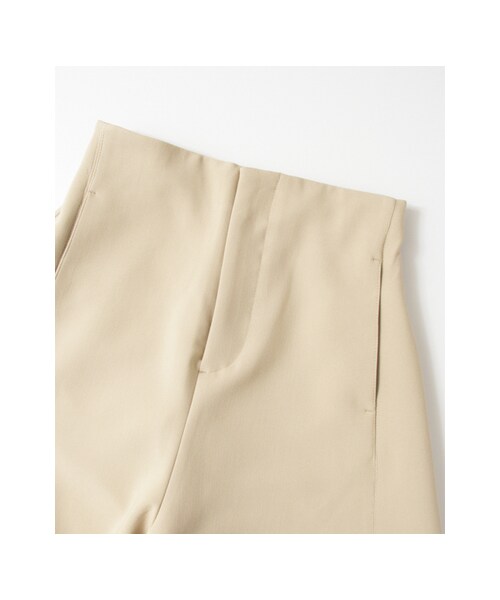 KBF（ケイビーエフ）の「KBF+ 裾フレアパンツ（パンツ・レディース・CHARCOAL/L.BROWN/BEIGE・one）」の13枚目の写真