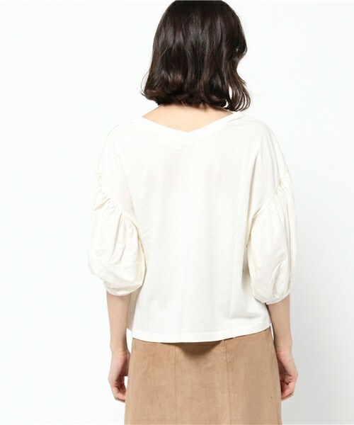 archives（アルシーヴ）の「袖ギャザー両Vプルオーバー（Tシャツ/カットソー・レディース・オフホワイト/ブラック/ピンク・MEDIUM）」の6枚目の写真
