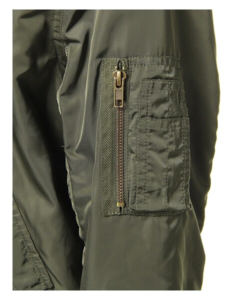 INGNI（イング）の「【2016秋の新作】リバーシブルMA-1ブルゾン（ジャケット/アウター・レディース・ｶｰｷ/ｸﾛ/ｶｰｷ/A・M）」の4枚目の写真