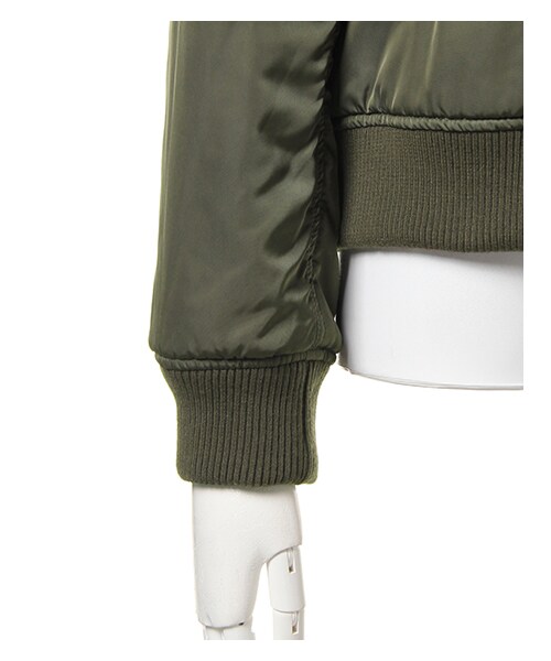 INGNI（イング）の「【2016秋の新作】リバーシブルMA-1ブルゾン（ジャケット/アウター・レディース・ｶｰｷ/ｸﾛ/ｶｰｷ/A・M）」の5枚目の写真