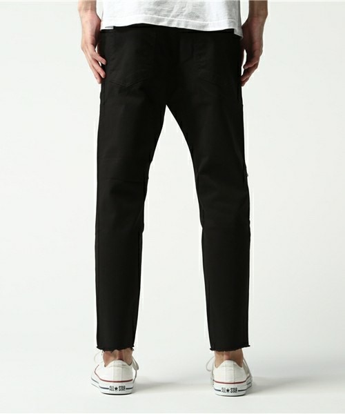 CASPER JOHN AIVER（キャスパージョンアイバー）の「CASPER JOHN AIVER ダメージブラックスキニ―パンツ（その他パンツ・メンズ・ブラック・SMALL/MEDIUM/LARGE）」の6枚目の写真