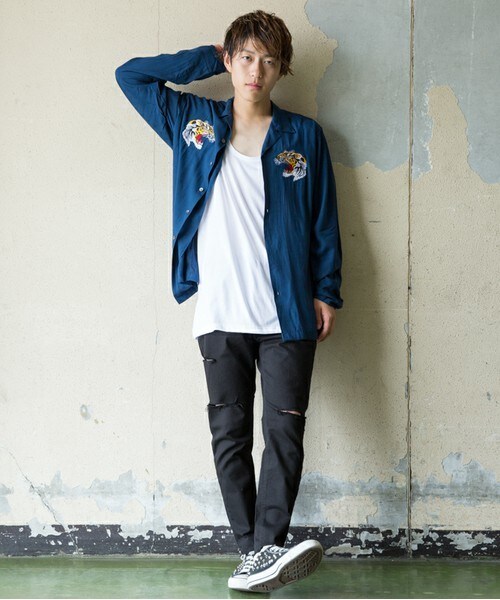 CASPER JOHN AIVER（キャスパージョンアイバー）の「CASPER JOHN AIVER ダメージブラックスキニ―パンツ（その他パンツ・メンズ・ブラック・SMALL/MEDIUM/LARGE）」の3枚目の写真