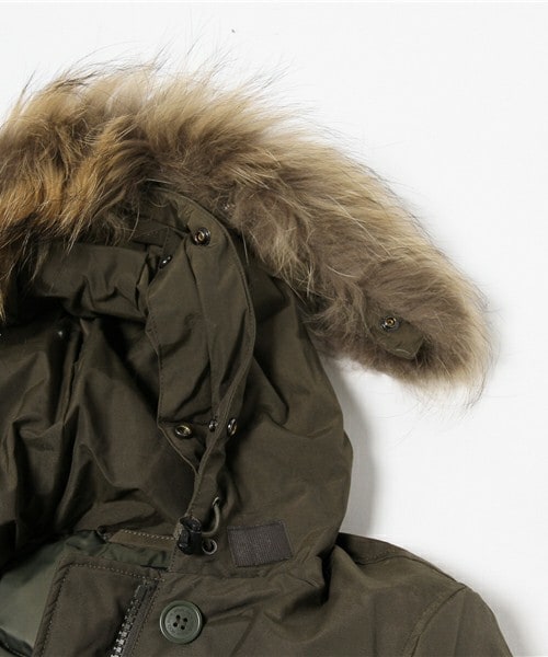 WOOLRICH（ウールリッチ）の「WOOLRICH　ARCTIC PARKA/アークテックパーカー（ダウンジャケット/コート・レディース・ブラック/カーキ/ネイビー・SMALL/X-SMALL）」の14枚目の写真