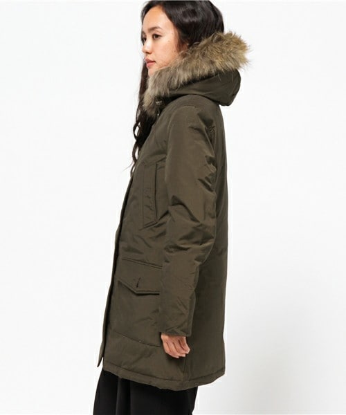 WOOLRICH（ウールリッチ）の「WOOLRICH　ARCTIC PARKA/アークテックパーカー（ダウンジャケット/コート・レディース・ブラック/カーキ/ネイビー・SMALL/X-SMALL）」の5枚目の写真