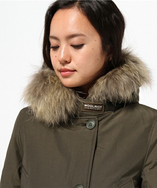 WOOLRICH（ウールリッチ）の「WOOLRICH　ARCTIC PARKA/アークテックパーカー（ダウンジャケット/コート・レディース・ブラック/カーキ/ネイビー・SMALL/X-SMALL）」の7枚目の写真