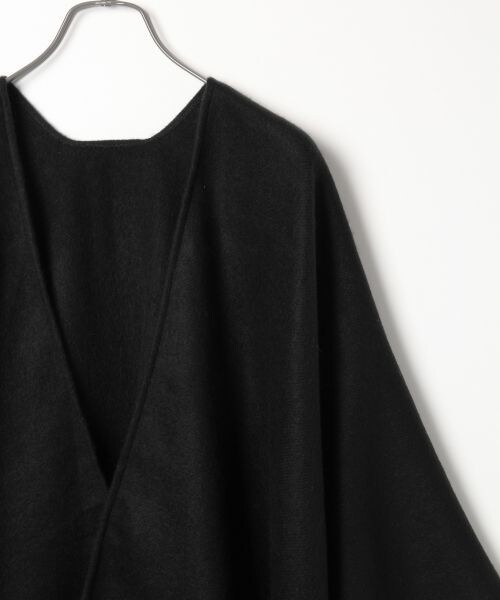 RAGEBLUE(レイジブルー)の「<2WAY仕様>ポンチョ(ファッション雑貨・ブラック/ブラック系/ベージュ系/キャメル・ONE SIZE)」の7枚目の写真