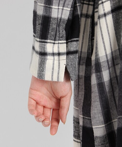 studio CLIP（スタディオクリップ）の「コットンリネンビッグチェックワンピース（ワンピース/ドレス・グレー/カーキ/ネイビー・M/L/S(WEB限定)/LL(WEB限定)）」の15枚目の写真