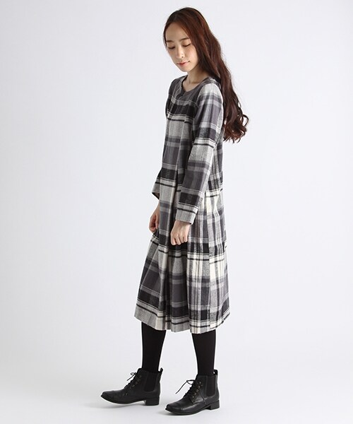 studio CLIP（スタディオクリップ）の「コットンリネンビッグチェックワンピース（ワンピース/ドレス・グレー/カーキ/ネイビー・M/L/S(WEB限定)/LL(WEB限定)）」の10枚目の写真