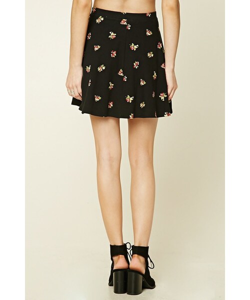 FOREVER 21（フォーエバー トゥエンティーワン）の「FOREVER 21 Floral Print Skater Skirt（スカート・レディース・Red・S/M/L）」の3枚目の写真