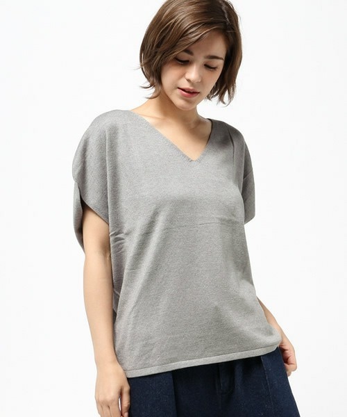 archives（アルシーヴ）の「【店舗限定商品】Vネックワイドプルオーバー（ニット/セーター・レディース・アイボリー/ブラック/グレー/ブラウン・MEDIUM）」の3枚目の写真