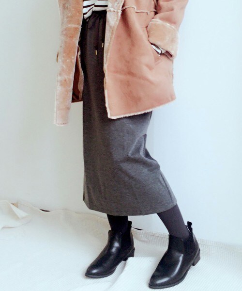 archives（アルシーヴ）の「【店舗限定商品】ミモレ丈タイトスカート（スカート・レディース・ブラック/チャコールグレー/カーキ・MEDIUM）」の2枚目の写真