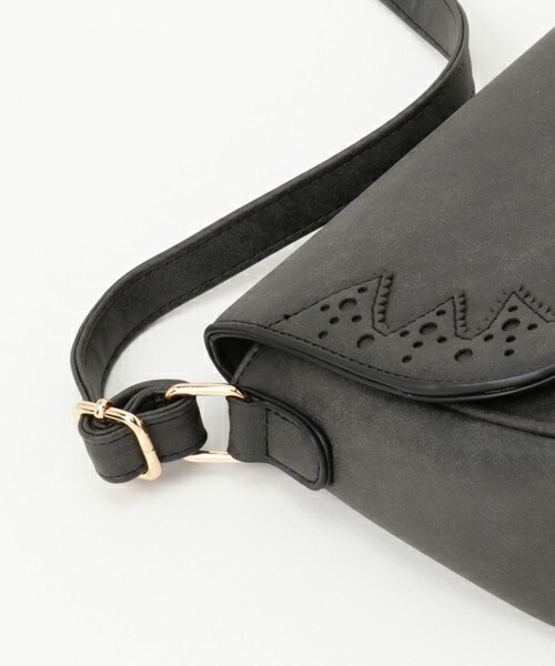 archives（アルシーヴ）の「レースカットワークミニショルダー（ショルダーバッグ・レディース・ブラック/グレー/レッド・MEDIUM）」の7枚目の写真