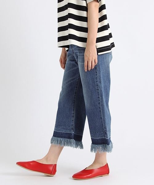 studio CLIP（スタディオクリップ）の「フリンジワイドデニムパンツ（パンツ・ライトブルー/インディゴ・M/L）」の7枚目の写真