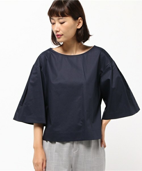 fredy emue（フレディエミュ）の「袖フレアープルオーバーブラウス（シャツ/ブラウス・レディース・オフホワイト/ネイビー/レンガ・38）」の3枚目の写真