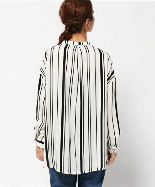 archives（アルシーヴ）の「胸ポケ付スキッパーブラウス（シャツ/ブラウス・レディース・ホワイト/オフホワイト/カーキ/ピンクベージュ/ブラック・MEDIUM）」の8枚目の写真