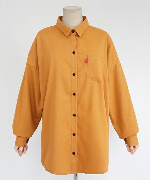 DHOLIC（ディーホリック）の「ドロップショルダービッグシャツ（シャツ/ブラウス・レディース・アイボリー/ブラック/カーキ/マスタード・FREE）」の4枚目の写真