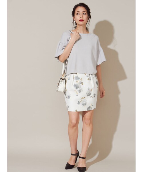 MERCURYDUO(マーキュリーデュオ)の「ロンドフラワーコクーンスカート(スカート・レディース・オフホワイト/アイスブルー・S/M)」の4枚目の写真