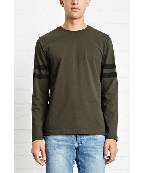 FOREVER 21（フォーエバー トゥエンティーワン）の「[MEN]バーシティストライプTシャツ（トップス・メンズ・BLACK/WHITE/OLIVE/BLACK・XS/S/M/L/XL）」の5枚目の写真
