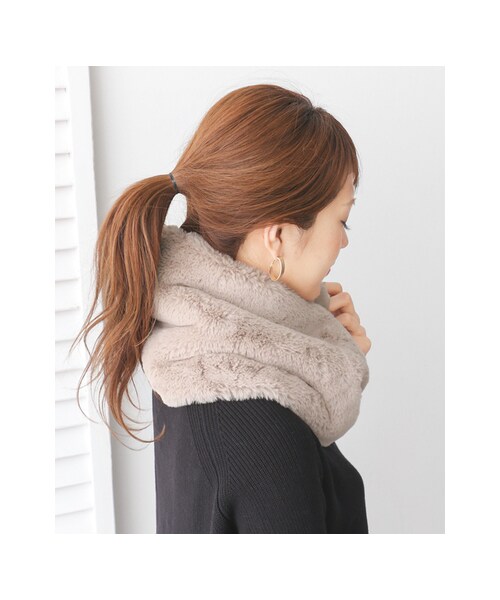 URBAN RESEARCH DOORS(アーバンリサーチドアーズ)の「【予約】ふんわりフェイクスヌード(ファッション雑貨・レディース・NAVY/BEIGE/CAMEL/GRAY・one)」の7枚目の写真