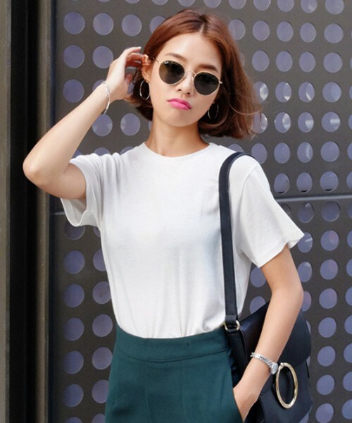 DHOLIC（ディーホリック）の「ベーシックラウンドネックTシャツ（Tシャツ/カットソー・レディース・オリーブグリーン/アイボリー/ブラック/ディープスカイブルー・FREE）」の2枚目の写真