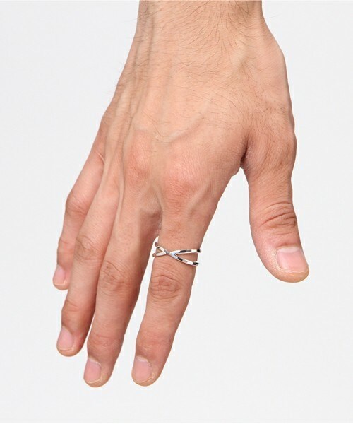 LION HEART(ライオンハート)の「LH Petite Modern-04R14AW12-クロスメンズプチリング/SV(リング・メンズ・シルバー・#7/#9/#11/#13/#15/#17/#19/#21)」の2枚目の写真