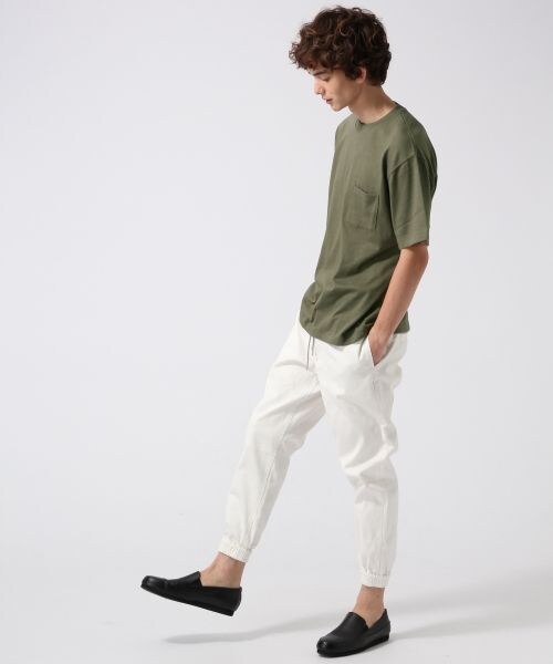 HARE(ハレ)の「カツラギストレッチジョガーパンツ(パンツ・オフホワイト/ブラック/ベージュ・S/M/L)」の4枚目の写真