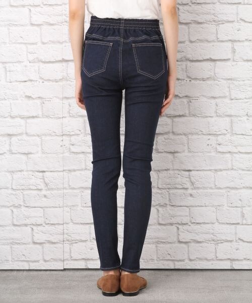 LEPSIM（レプシィム）の「マタニティ／ストレッチハイブリットデニムスリムパンツ（パンツ・ブルーダメージ/ブルー/ネイビー・M/L）」の5枚目の写真